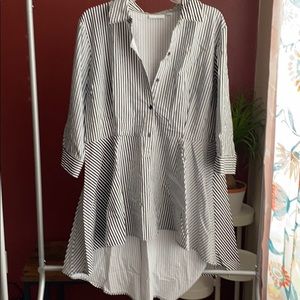 New York & Company Women’s High/low shirt